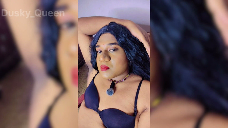 akhilzq: Frumoasa transsexuală își arată drăguța