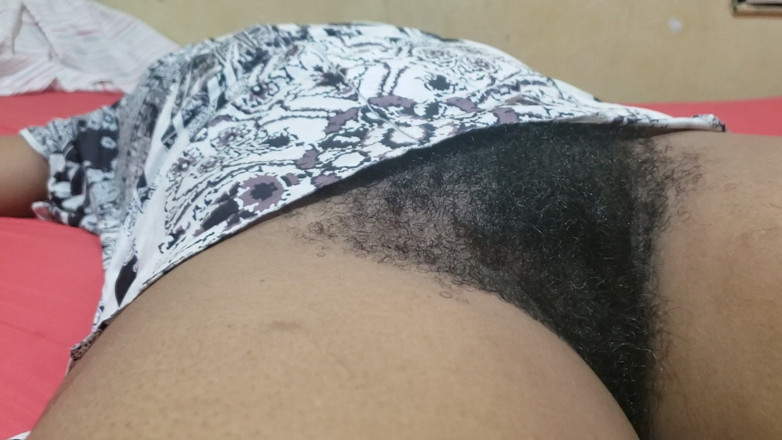 Lovemina: Rakaman dekat pepek menjadikan setiap detik persendirian menjadi fantasi yang...