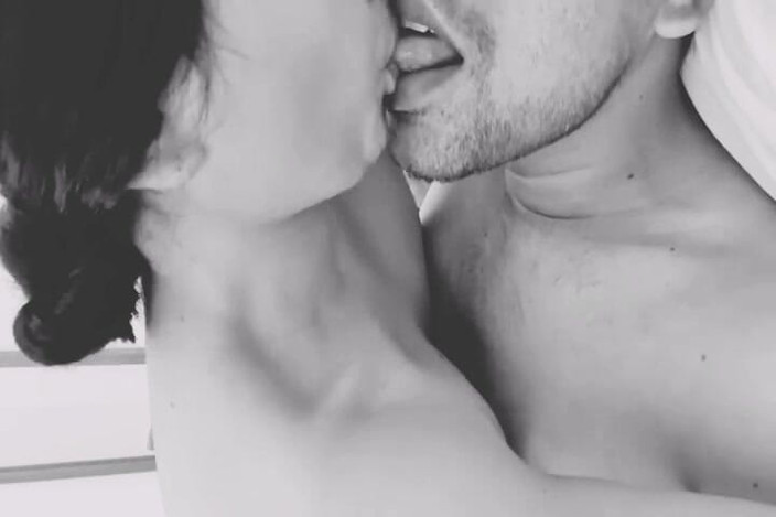 Sanayababhi: Nevlastní bratr tchýně, užívám si, že mě nechali jít, nech mě...