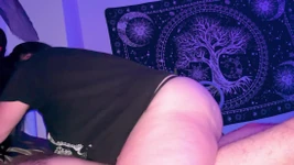Tjock PAWG Rider en fet kuk och får en creampie