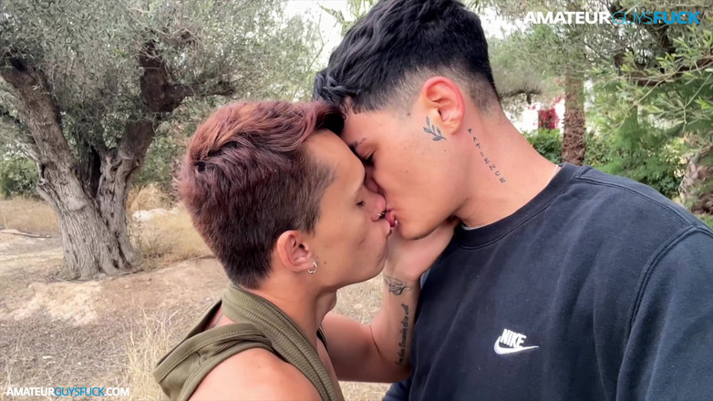 Amateur Guys Fuck: Agf, ich habe Spaß mit meinem Freund auf dem Feld....