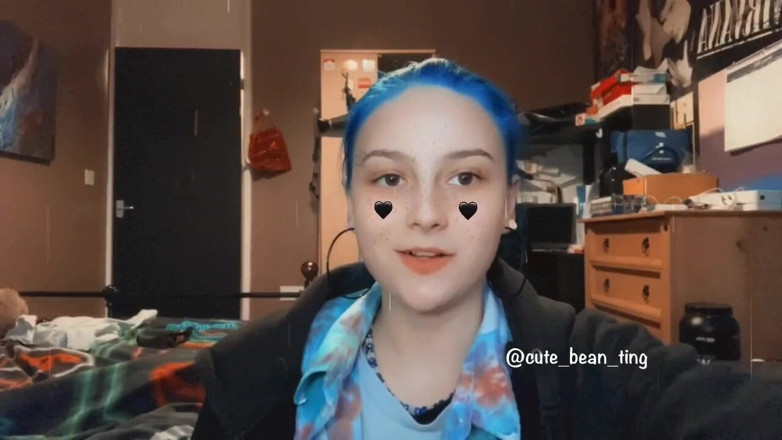 Alice Bean: Quel porno est-ce que je regarde