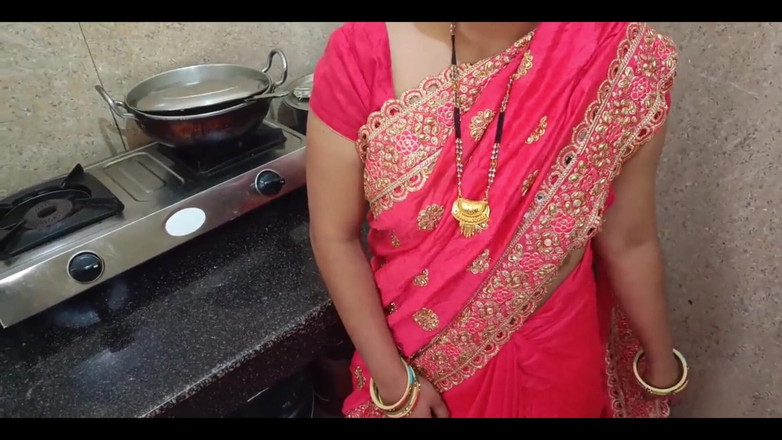 YOURAMRITA04: 20 anos, esposa gostosa trai marido e fodendo um vaqueiro...