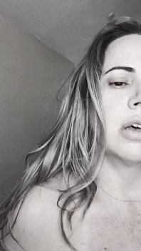 Glückliches mädchen jasmin blumen - heiße latina-MILf gibt einen hinterhältigen, schlampigen handjob