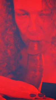 Ragazza fortunata kween Bunny b - red light speciale pompino pov e cazzo in gola