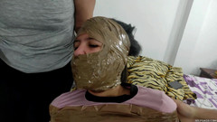 Selfgags Latina Bondage: Mary quer ser amarrada e amordaçada maciçamente!
