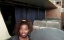 Best Butts: Ả điếm da đen bị đụ trong xe buýt