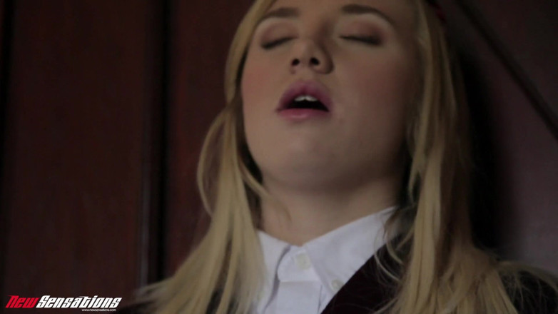 New Sensations: Tracey Sweet - snuskiga tonårstjejberättelser 03