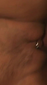 미친 듯이 발정난 섹스보이를 따먹고 정액을 삼키는 오지는 금발 Vixen