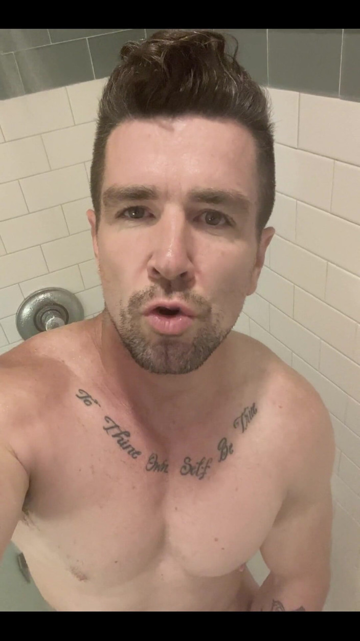Trenton Ducati: Một bản phát hành nóng bỏng và ướt èm cho bạn