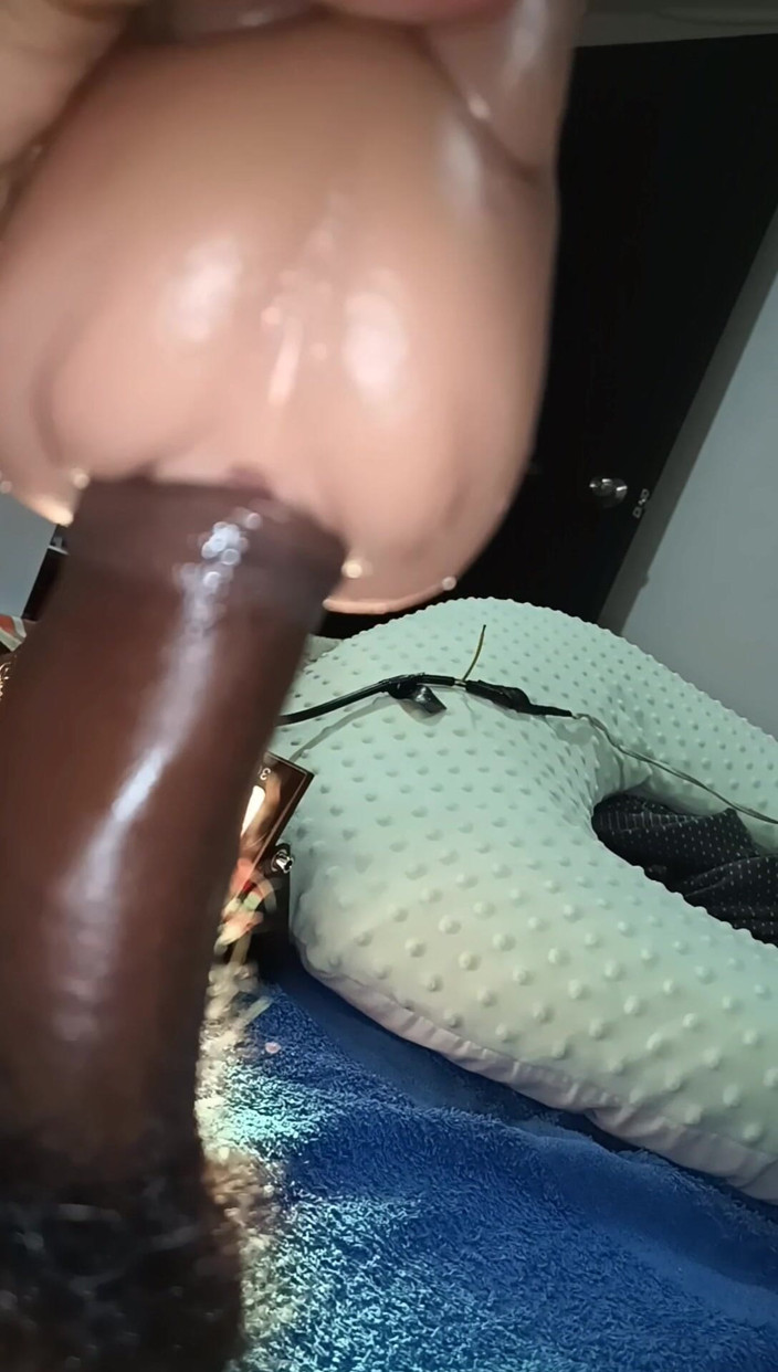 Tommhot: Masturbation with Lots of Moaning and Dirty Talk in Spanish