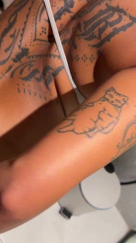 POV: Morena latina tatuada finalmente cede