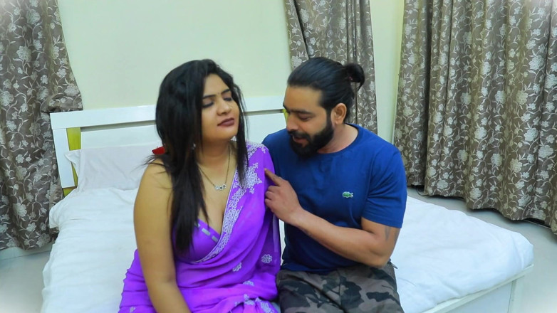 Abu: Honey Desi Bhabhi Dostaje Niegrzeczny w Sari