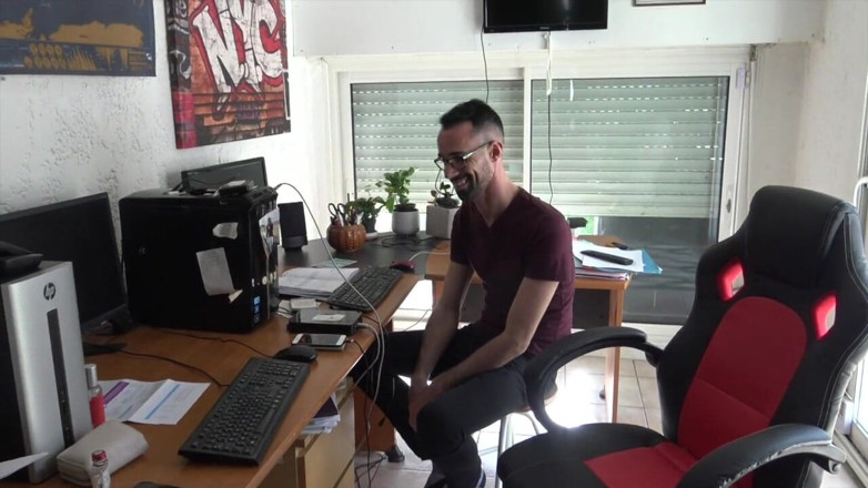 AMATOR BAREBACK FRENCH PORN: James Kamui zerżnięty na surowo przez seksownego arabskiego ciekawa