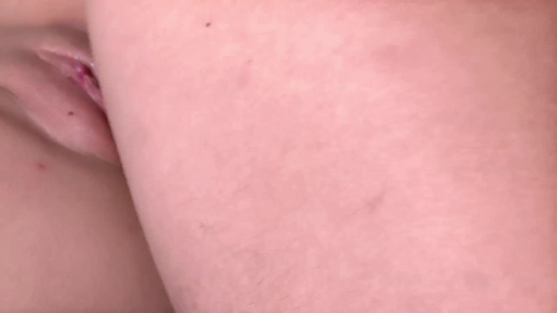 Karlos: Nahaufnahme Enge Muschi Wird Hart Gefickt Und Riesiges Sperma