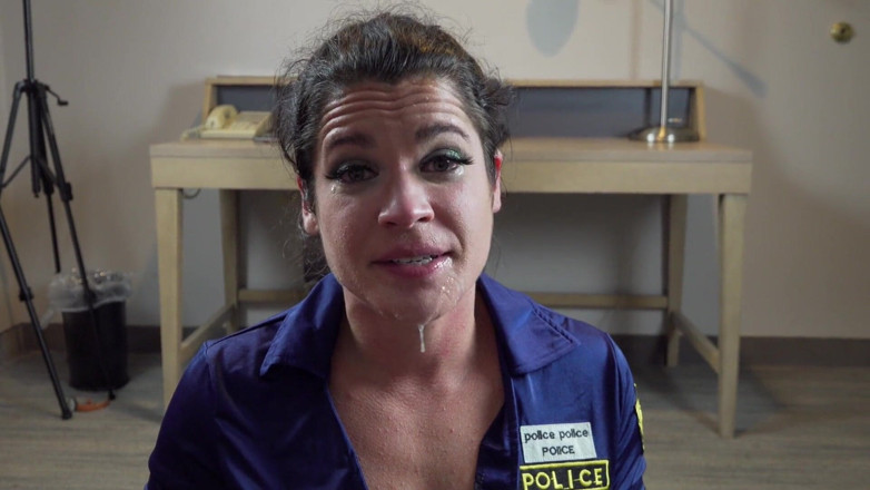 Sammi Starfish: Female Cop Collects Dna