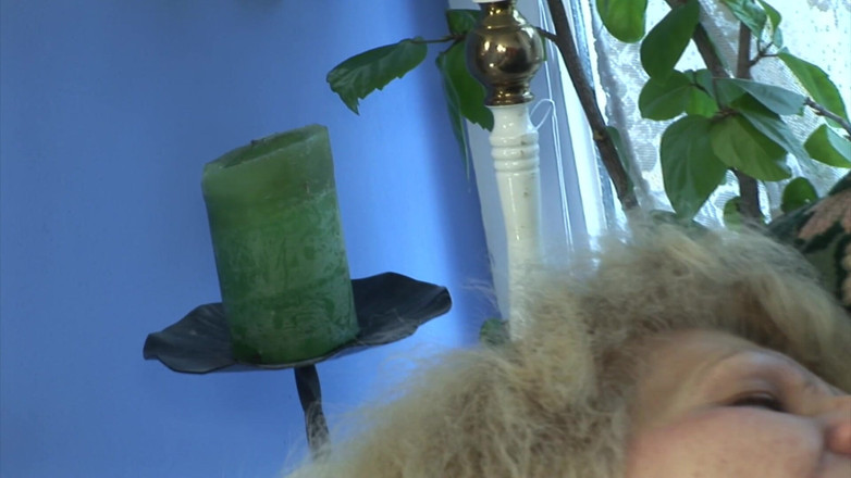 Solo Sex: Grandmas hairy pussy needs a dildo