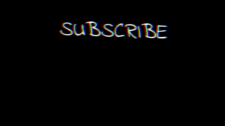 Chokobanana: Jong blond geblinddoekt meisje slordige pijpbeurt een grote dildo