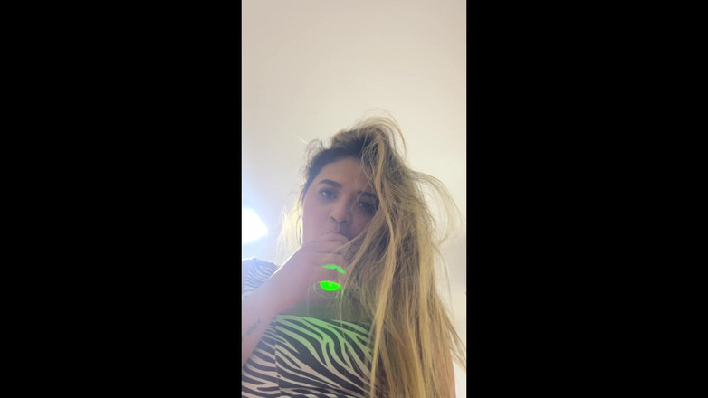 Yohamedi: 在我的房间里潮吹