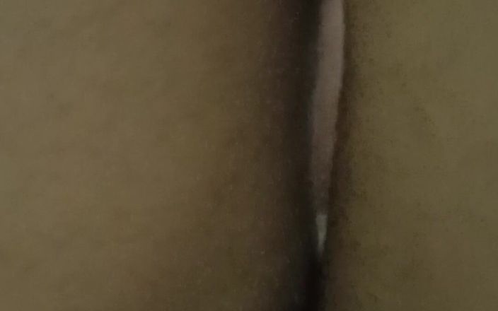 BW_Dolphin: Hairy Pussy and Bellybutton