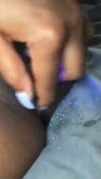 Islak Amcığıma Boşalıyorum