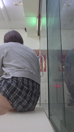 Taiwancdgirl: Celana dalam renda merah