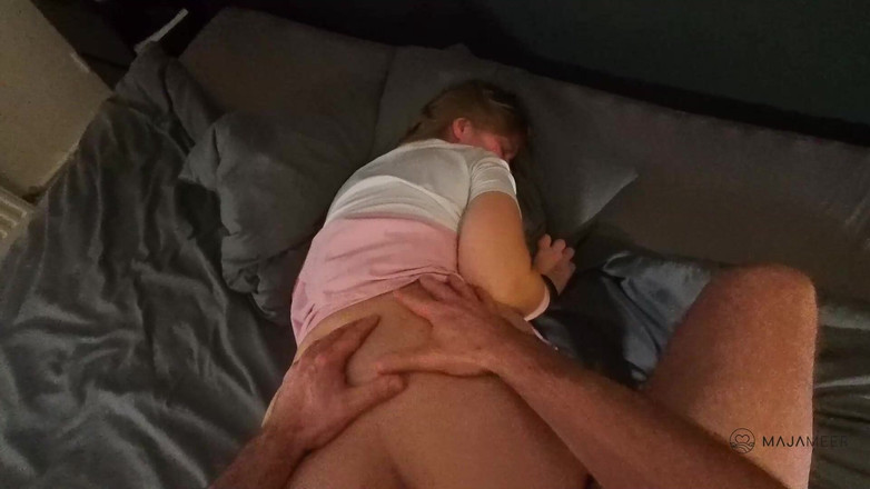 Maja Meer: Amarrada e impotente