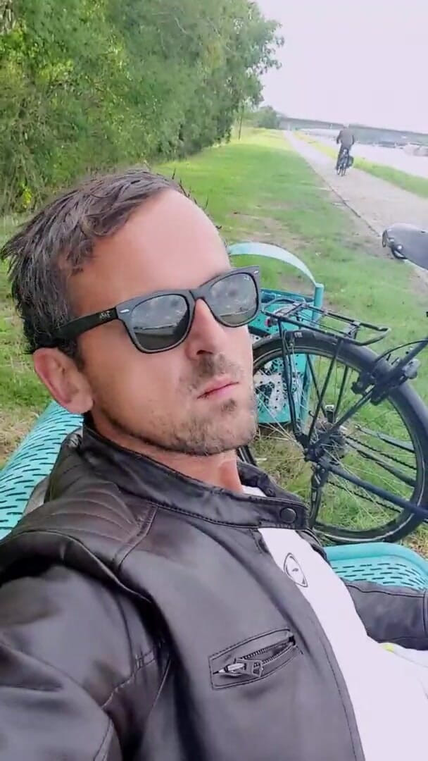 Slutboyben: Slutboyben Cam4がクルージングエリアで公然と暴露