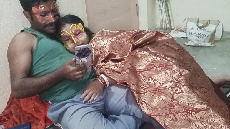 Mridulmadhu: Video seksi istri hot india dientot habis-habisan sama suaminya