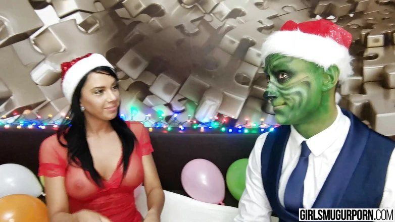 Mugur's World: Grinch XXX模仿