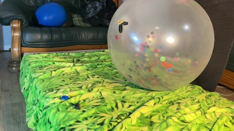 BeachBallsDuo: (cr-2) 16 Obrovské 60-100cm Velmi tlusté balónky rozdrceny Are Zadky! 2 kamerové úhly s...