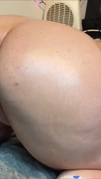 Grossa camgirl leva enorme consolo bbc