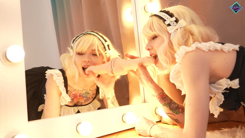 Karneli Bandi: Maid Fucked Her Reflection