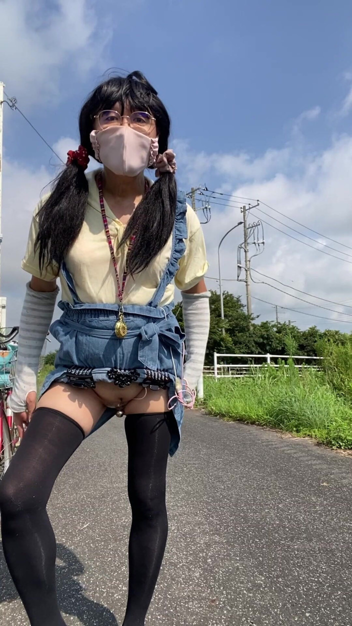 megu2002: No. 305: Along the Highway