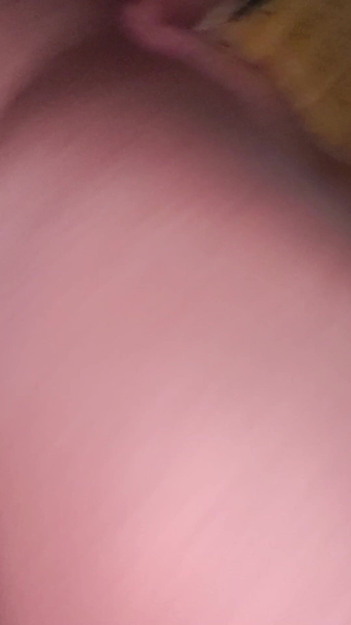 AngyAmazon: 舔阴和屁股被我的黑公牛舔舐