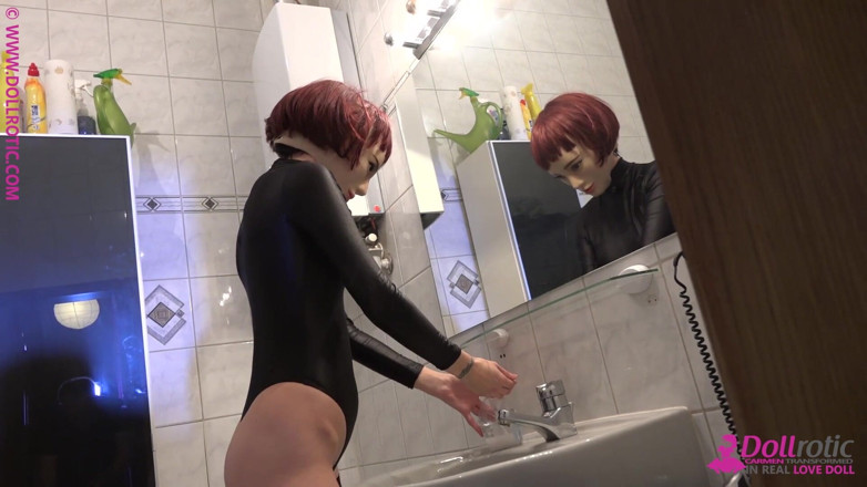 Dollrotic: Zpět doma