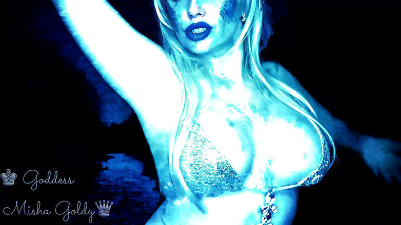 Goddess Misha Goldy: 잔인한 사이렌은 당신을 무서워하고 살아 삼키는 것입니다 (특수 효과 추가)