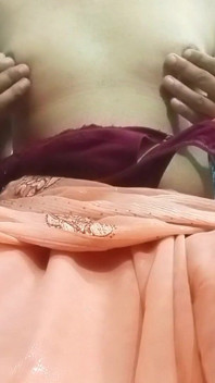 Rekaman Seks Gay Bottom Crossdresser Gaurisissy India Yang Lagi Sange Berat