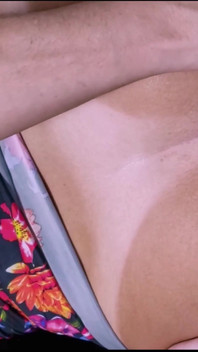 Suri rumah sebenar bersendirian di rumah dalam keinginan dubur seperti awak tidak pernah nampak