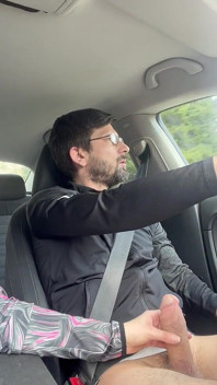Elle ne pouvait pas attendre - milf pipe et branlette au volant - sexe en public, kingyordanov
