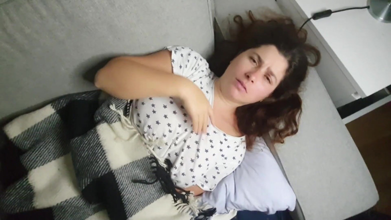 ExpressiaGirl: Ejaculare în gura unei fete după o petrecere