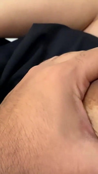 Saya mengongkek ibu tiri MILF saya dengan pantat besar tebal dan tetek besar sehingga mengisi pepeknya dengan air mani memberikannya creampie impregnasi