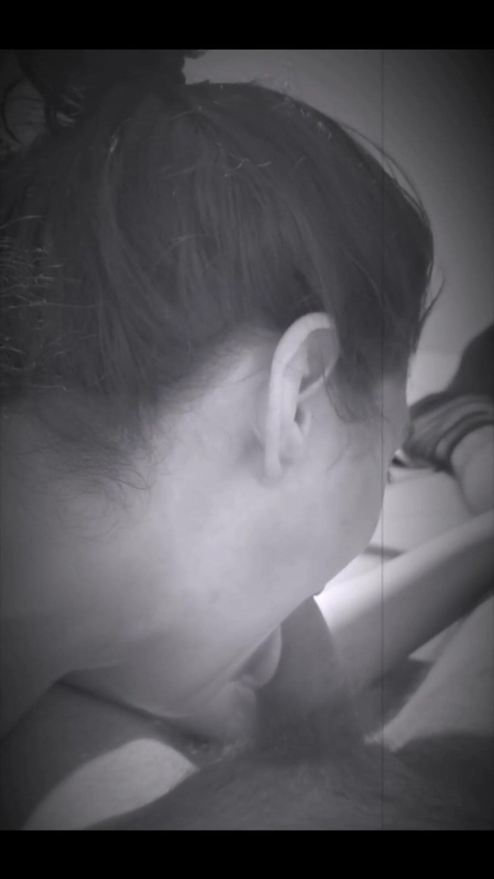 Hard & Rock cc: Misschien helpt slow motion je mijn vuile tong te zien