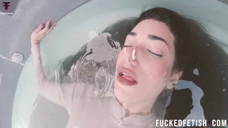 Fucked fetish: Gadis semok latina digilir sama pacarnya - video resolusi 4k