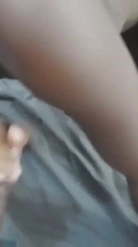 独自在我的房间里出轨继母，她的性感大屁股吮吸我的大鸡巴 - Jhodez1