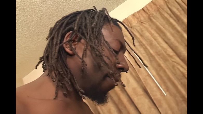 Just Great Ass: Dovnitř a ven z obrovského černého zadku