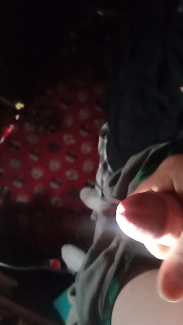 Mrbigdickok: Pula umedă este mângâiată