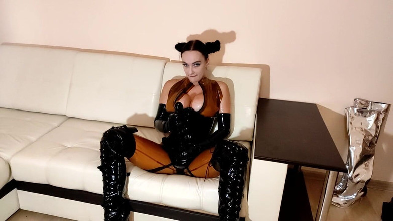 Princess18_: Adat: dewi dengan strap-on besar