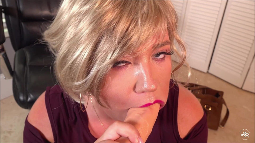 Karen Asks to Speak with the Manager (Annabelle Rogers)