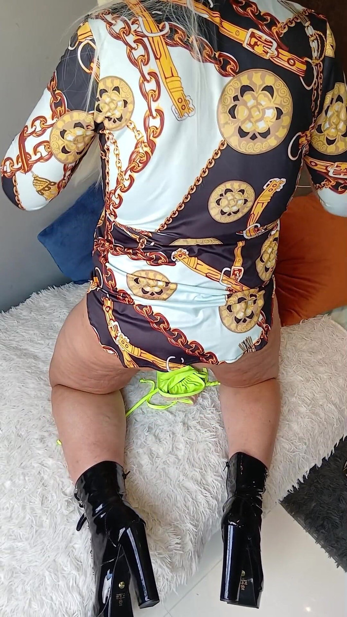 Sexy ass CDzinhafx: Kıçımı dikip takıldım